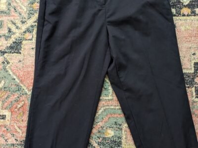 Lands' End Women's Petite Fit 3 Knit Pants, Size 10, Classic Navy - Gently Used with Tags!